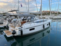Bavaria C38 in Pula / Tehnomont Marina Veruda thumbnail 8