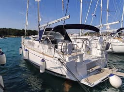 Oceanis 38.1 in Medulin / Marina Medulin thumbnail 6