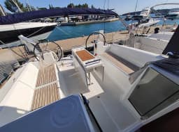 Oceanis 38.1 in Medulin / Marina Medulin thumbnail 8