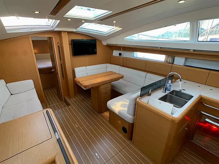 Sun Odyssey 45DS in Volos / Port of Volos - Photo 5