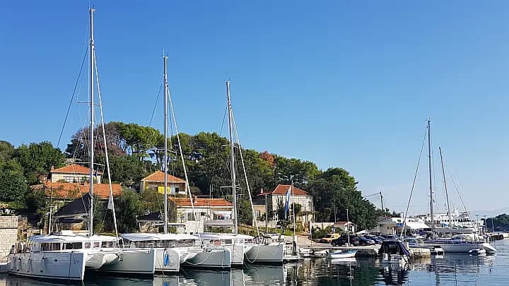 Lagoon 42 in Šolta / Rogač - Photo 4