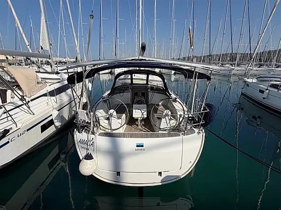 Bavaria Cruiser 37 in Sukošan / D-Marin Dalmacija Marina - image 1