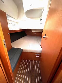 Bavaria Cruiser 37 in Sukošan / D-Marin Dalmacija Marina thumbnail 10