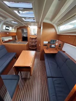 Bavaria Cruiser 37 in Sukošan / D-Marin Dalmacija Marina thumbnail 13