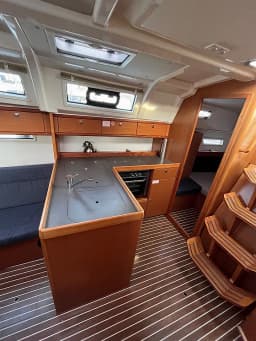 Bavaria Cruiser 37 in Sukošan / D-Marin Dalmacija Marina thumbnail 14