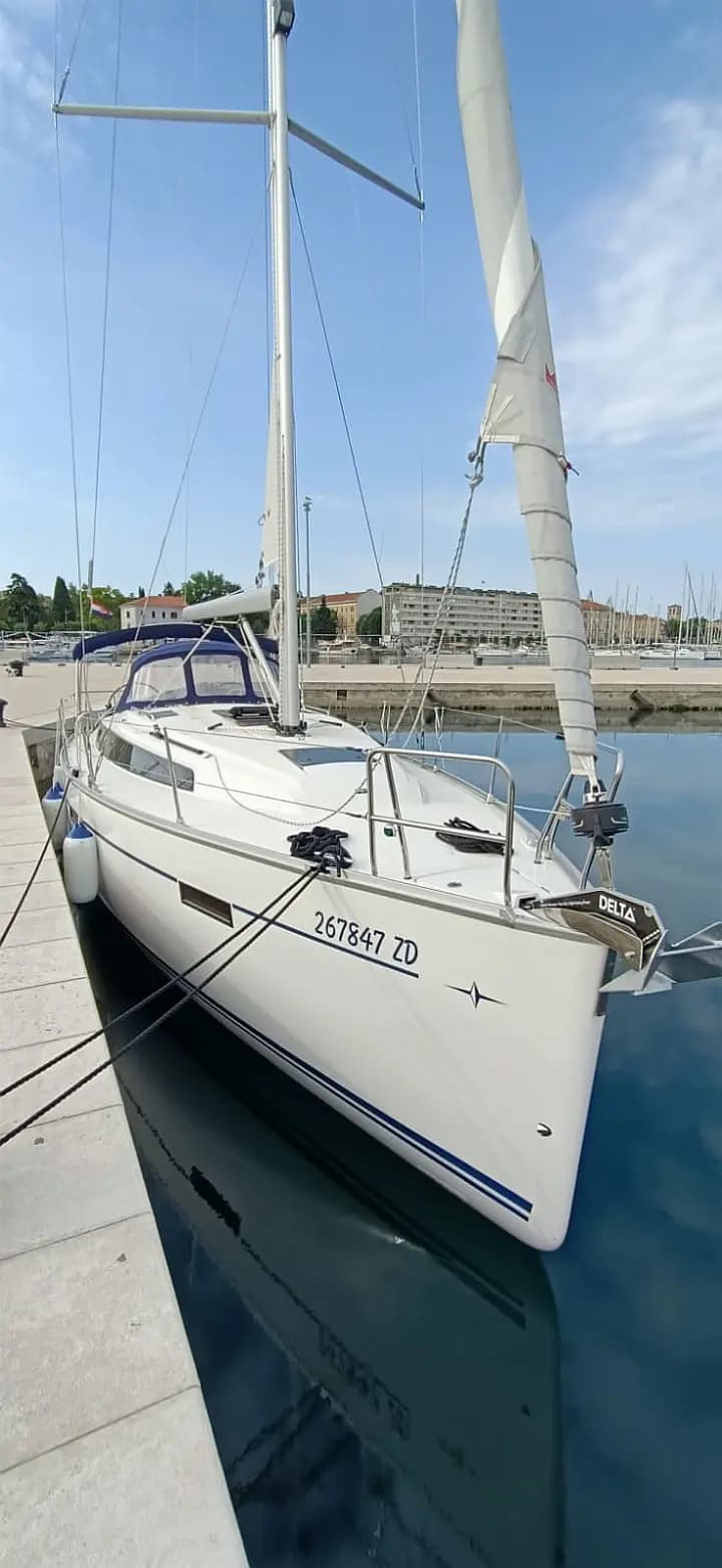 Bavaria Cruiser 37 in Sukošan / D-Marin Dalmacija Marina - Photo 4