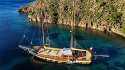 Luxury Sailing Yacht in Bodrum Marina thumbnail 34