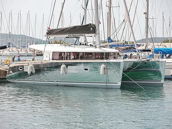 Lagoon 400 S2 in Sukošan / D-Marin Dalmacija Marina - Photo 2