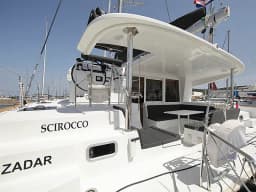 Lagoon 400 S2 in Sukošan / D-Marin Dalmacija Marina thumbnail 19