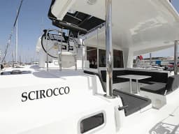 Lagoon 400 S2 in Sukošan / D-Marin Dalmacija Marina thumbnail 21