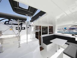 Lagoon 400 S2 in Sukošan / D-Marin Dalmacija Marina thumbnail 25