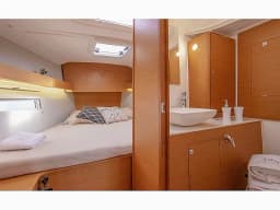 Dufour 390 Grand Large in Castellammare di Stabia / Marina di Stabia thumbnail 2