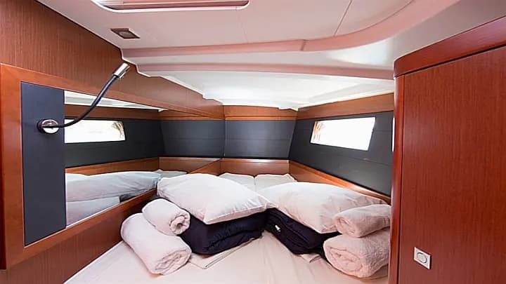 Oceanis 48 in Skiathos - Photo 4