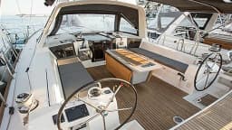 Oceanis 48 in Skiathos thumbnail 9