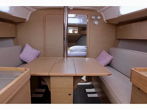 Dufour 360 Grand Large in Lefkada / Port of Lefkas - Photo 3