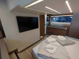 Prestige 520 Fly in Split / ACI Marina Split thumbnail 18