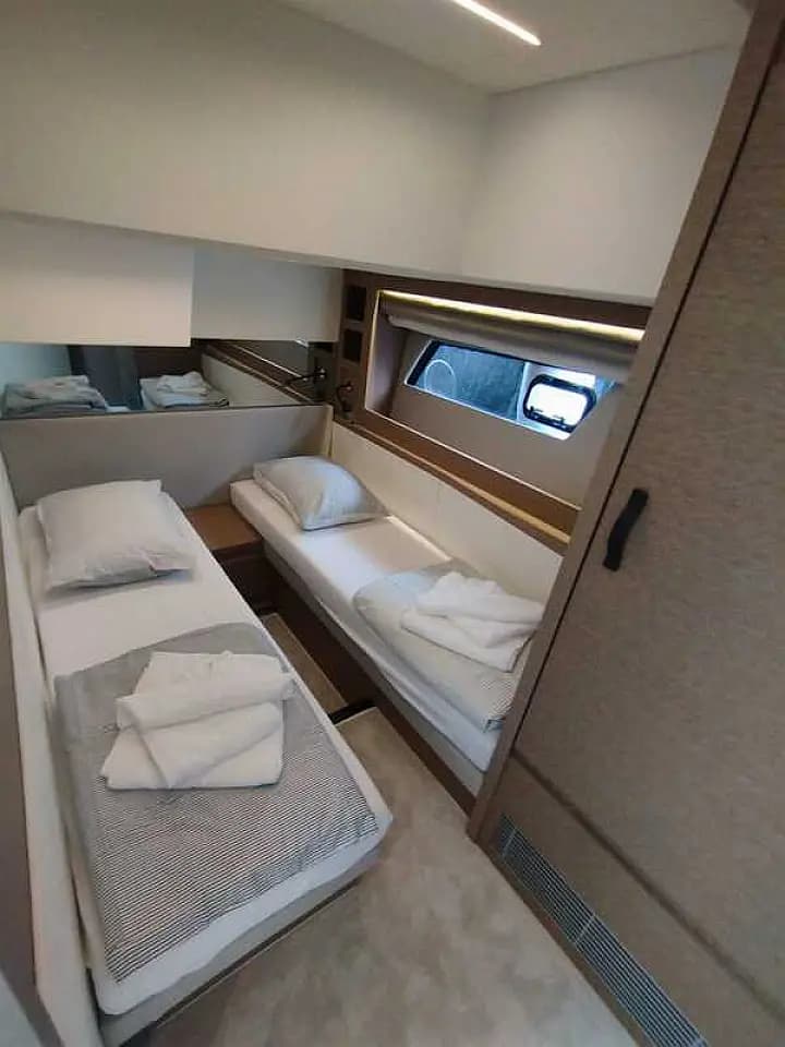 Prestige 520 Fly in Split / ACI Marina Split - Photo 4