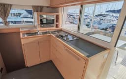 Lagoon 400 in Bodrum Marina thumbnail 11