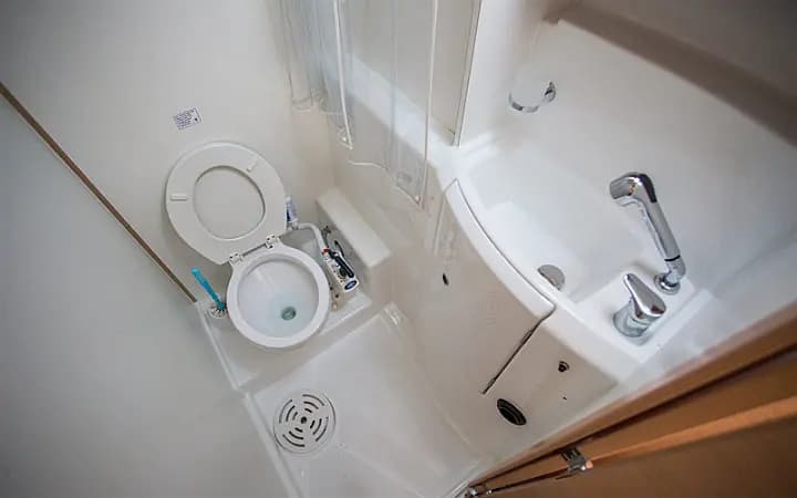 Lagoon 400 in Bodrum Marina - Photo 5