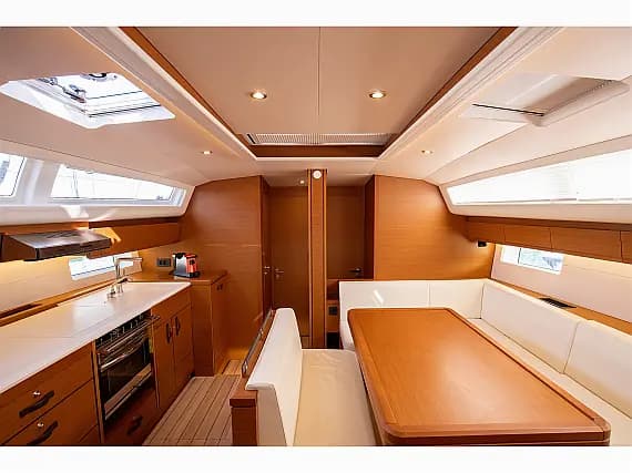 Jeanneau 54 in Sicily / Furnari / Marina Portorosa - Photo 3