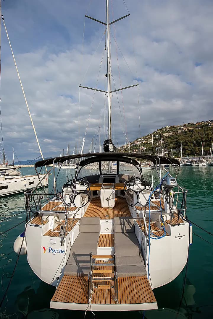 Jeanneau 54 in Sicily / Furnari / Marina Portorosa - Photo 5
