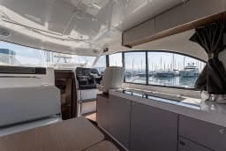 Antares 11 Fly in Split / ACI Marina Split thumbnail 14