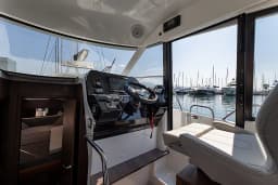 Antares 11 Fly in Split / ACI Marina Split thumbnail 15