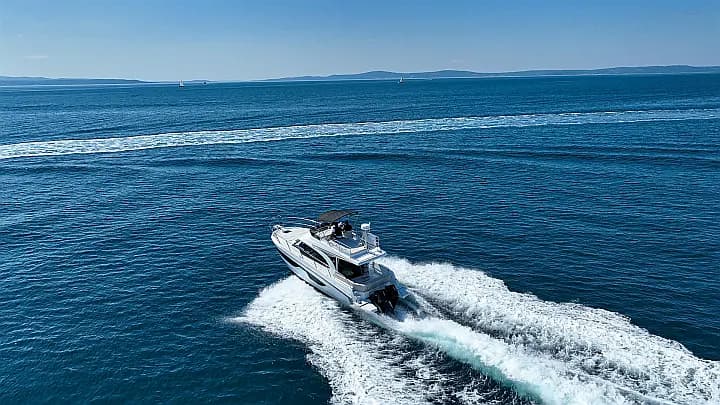 Antares 11 Fly in Split / ACI Marina Split - Photo 5