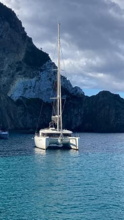 Lagoon 450 in Sardinia / Portisco / Cala dei Sardi thumbnail 22