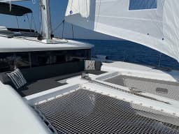 Lagoon 450 in Sardinia / Portisco / Cala dei Sardi thumbnail 5