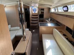 Oceanis 41.1 in Lefkada / D-Marin Marina Lefkas thumbnail 3
