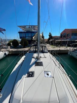 Oceanis 41.1 in Lefkada / D-Marin Marina Lefkas thumbnail 9