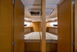 Sun Odyssey 440 in Athens / Alimos Marina thumbnail 4