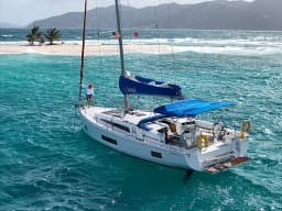 Oceanis 461 in Tortola / Road Town / Wickhams Cay II Marina thumbnail 12