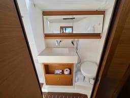 Dufour 470 in Procida / Marina di Procida thumbnail 5