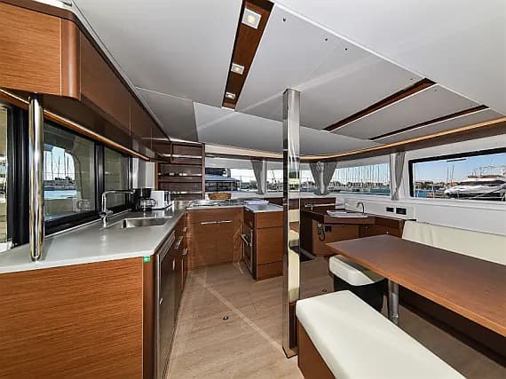 Lagoon 46 in Sukošan / D-Marin Dalmacija Marina - Photo 3