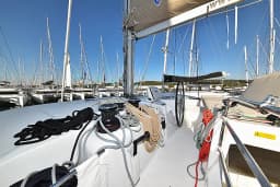 Lagoon 46 in Sukošan / D-Marin Dalmacija Marina thumbnail 21