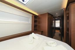 Lagoon 46 in Sukošan / D-Marin Dalmacija Marina thumbnail 46