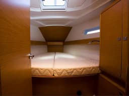 Sun Odyssey 449 in Athens / Alimos Marina thumbnail 5