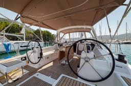 Oceanis 41.1 in Orhaniye / Palmiye Marina thumbnail 9