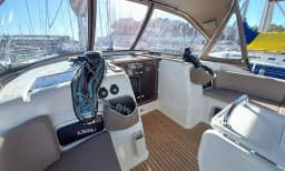 Sun Odyssey 519 in Lefkada / D-Marin Marina Lefkas thumbnail 9