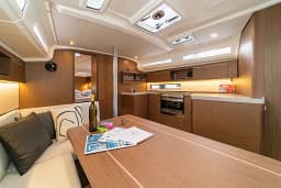 Oceanis 40.1 in Skradin / ACI Marina Skradin thumbnail 15