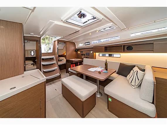 Oceanis 40.1 in Skradin / ACI Marina Skradin - Photo 3