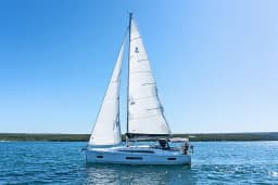 Oceanis 40.1 in Skradin / ACI Marina Skradin thumbnail 7