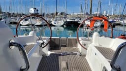 Sun Odyssey 379 in Saint-Quay-Portrieux / Port d'Armor thumbnail 16