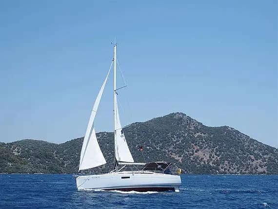 Sun Odyssey 349 in Fethiye / Ece Marina - Photo 1