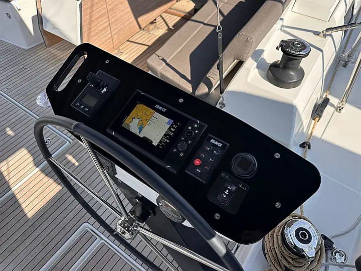 Dufour 470 in Salerno / Marina d'Arechi - Photo 4