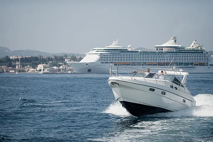 Sealine S37 in Mykonos / Ornos bay - Photo 3