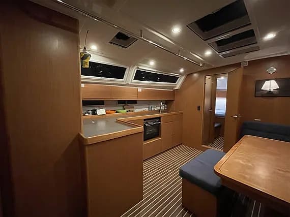 Bavaria Cruiser 46 in Fethiye / Yacht Club Mai - Photo 3