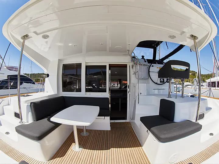 Lagoon 40 in Pula / Tehnomont Marina Veruda - Photo 4